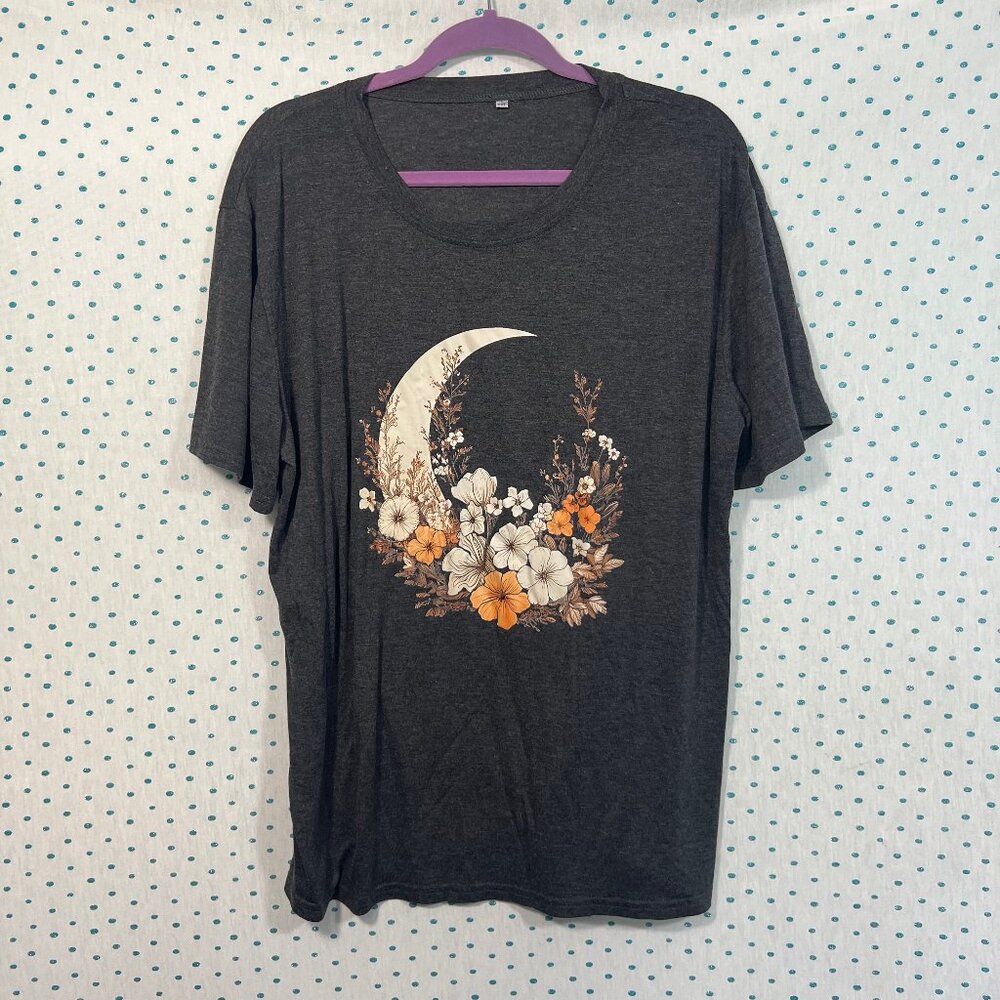 SHEIN Gray Moon & Floral Graphic Print Short Sleeve Crewneck T-Shirt